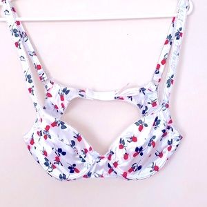 Victoria’s Secret & For love & lemons floral bra